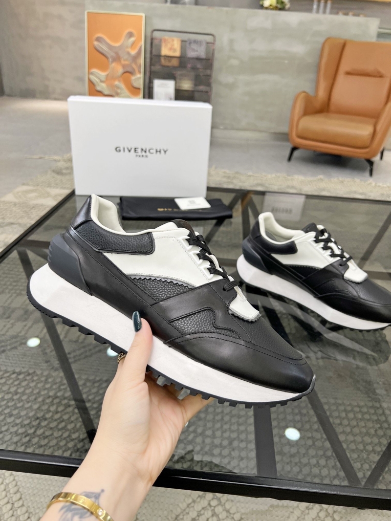 Givenchy Sneakers